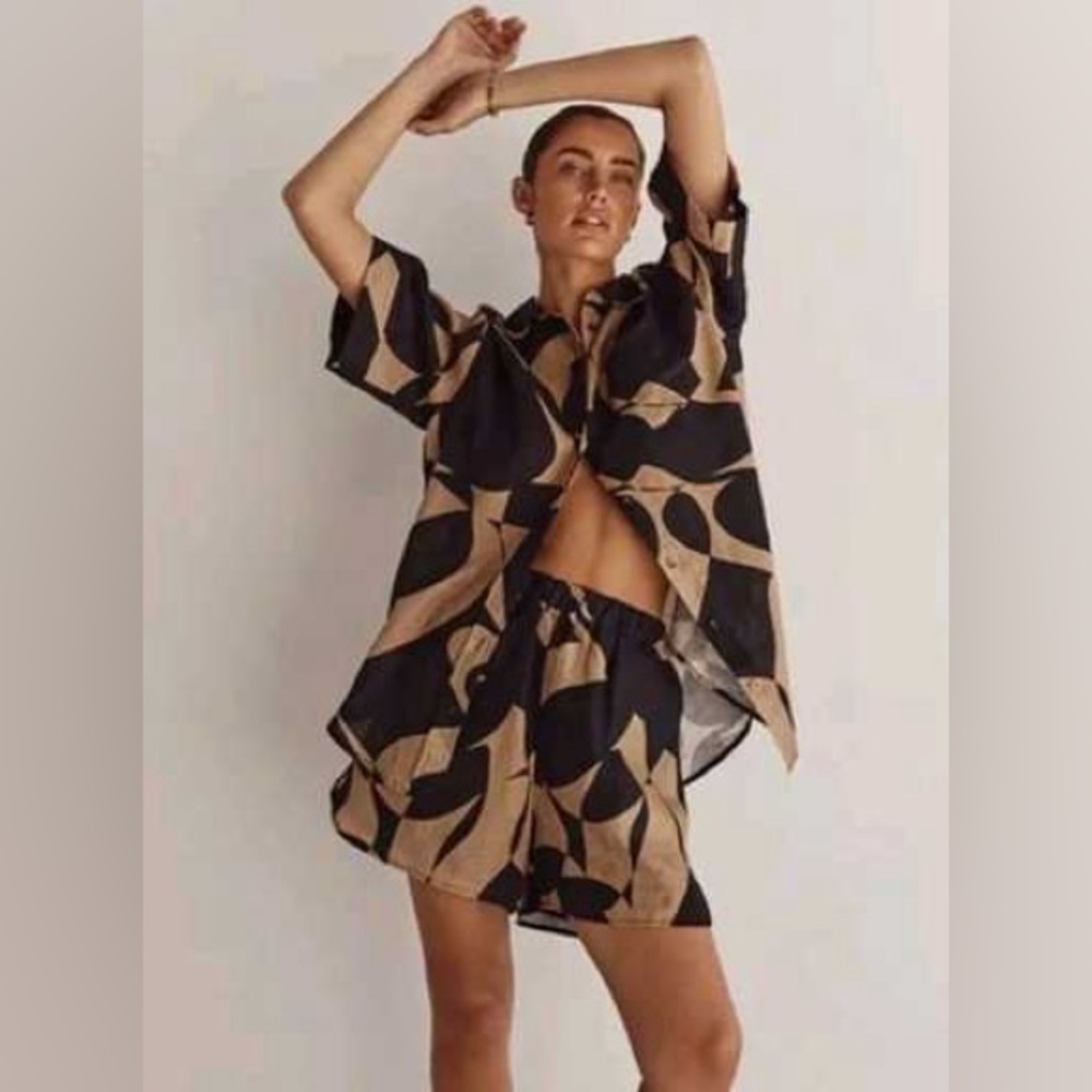 DISSH Oversized Vacation Shirt Maple Caramel Abstract Print Viscose M/L